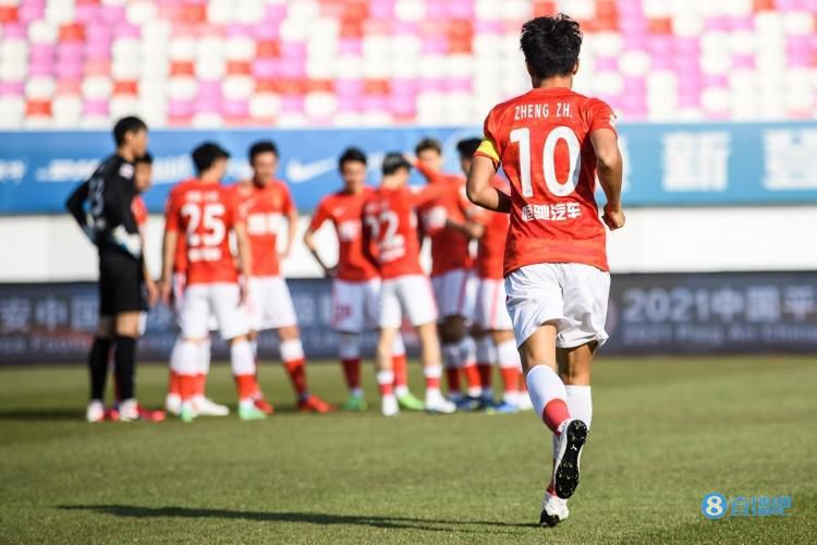 护士footjob手交榨精