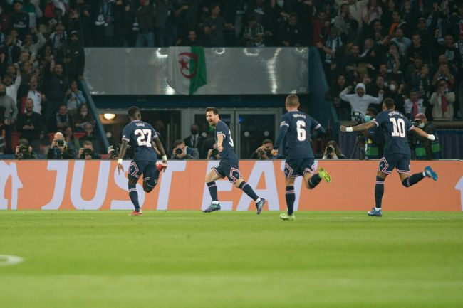 亚洲午夜精品久久久久